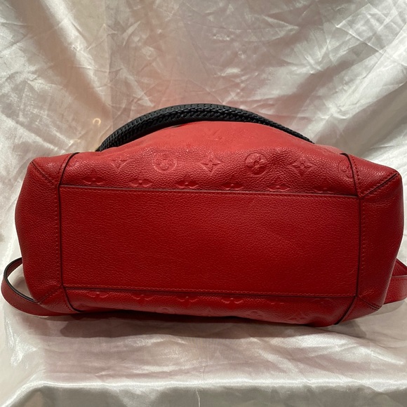 Authentic Louis Vuitton Bagatelle Empreinte Hobo handbag - Picture 4 of 14